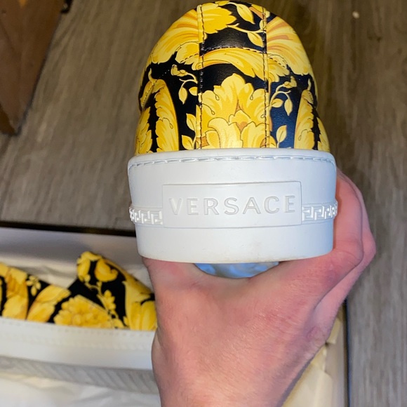 Versace, Barocco print slide ons - Picture 3 of 7